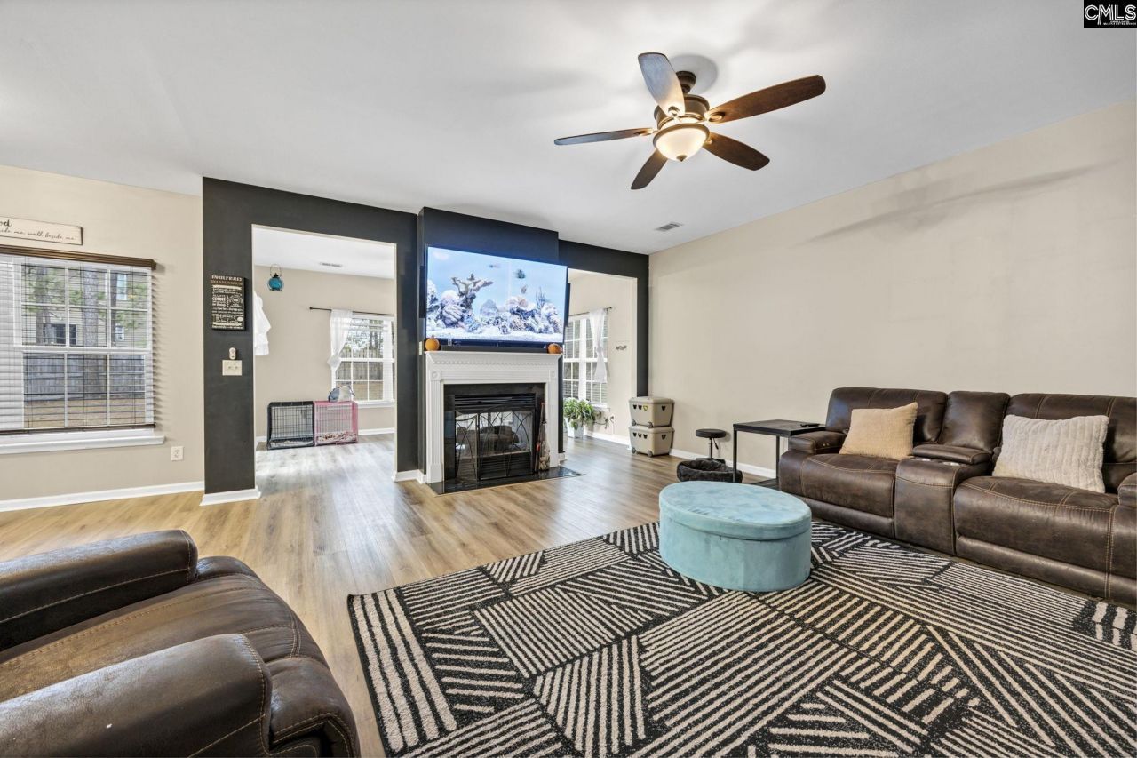 461 Edenhall Drive Photo 18