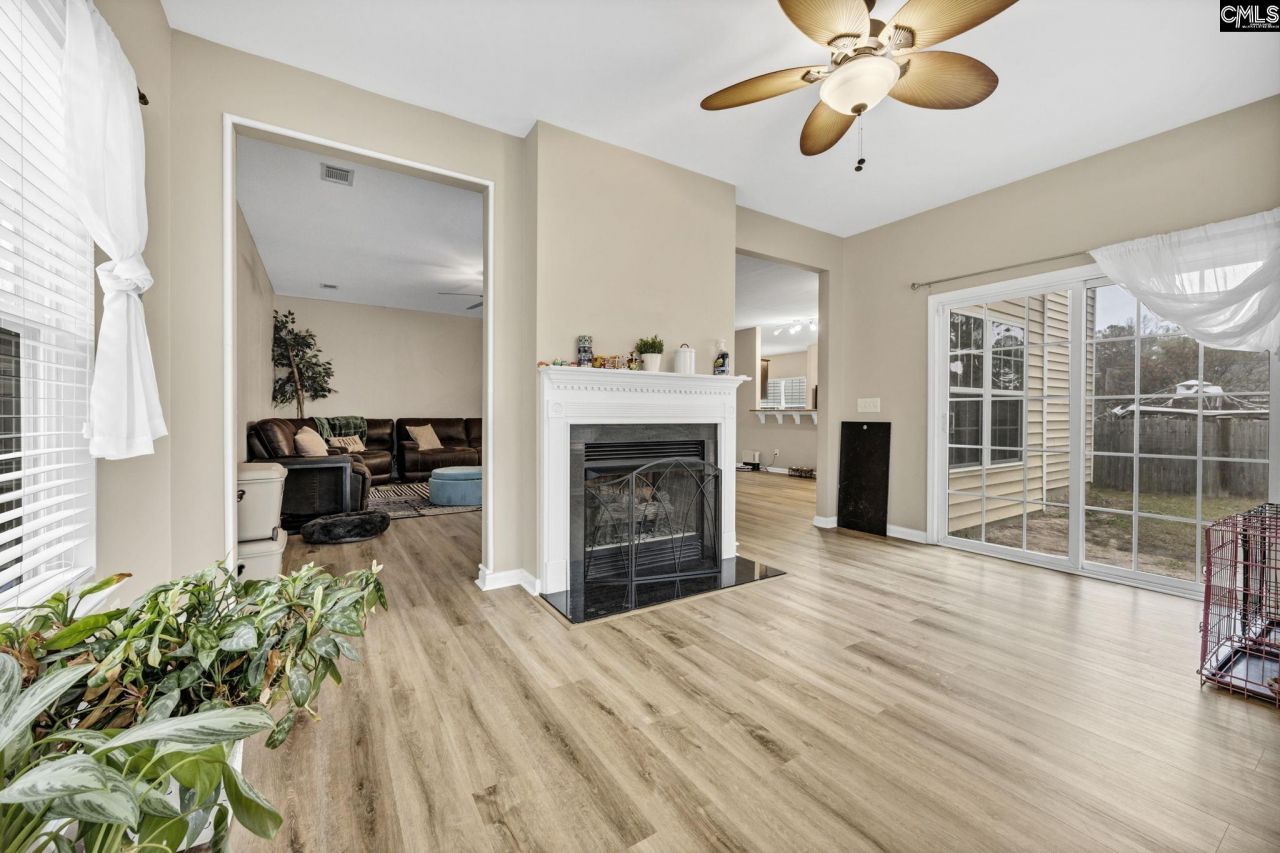 461 Edenhall Drive Photo 22