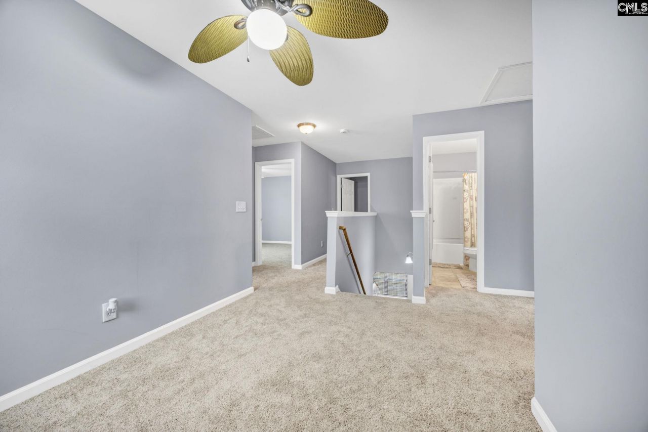 461 Edenhall Drive Photo 23