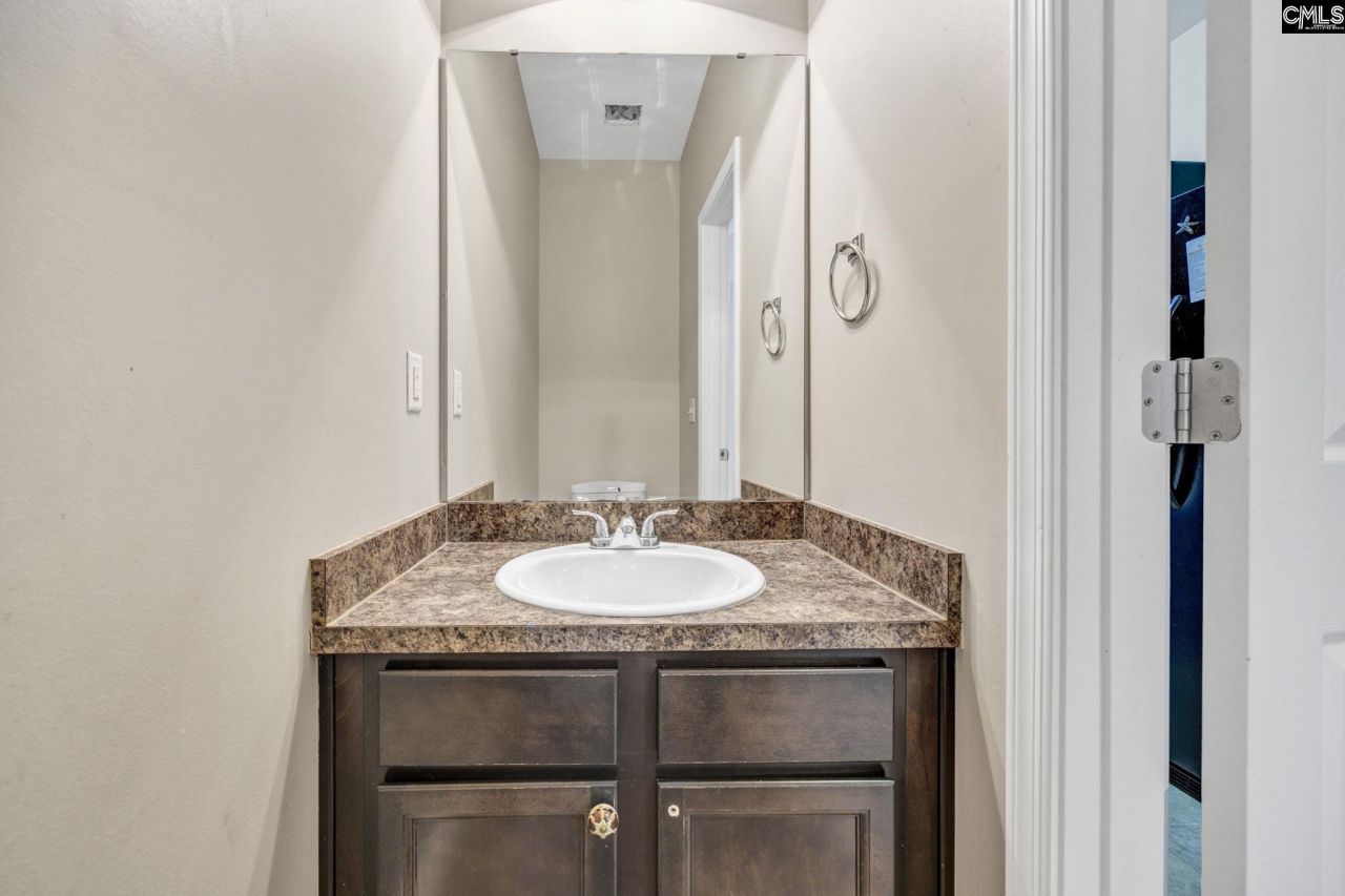 461 Edenhall Drive Photo 46