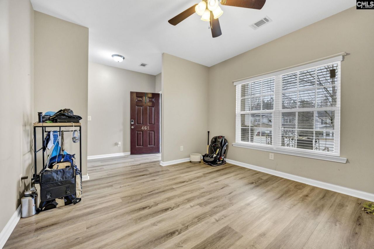 461 Edenhall Drive Photo 6