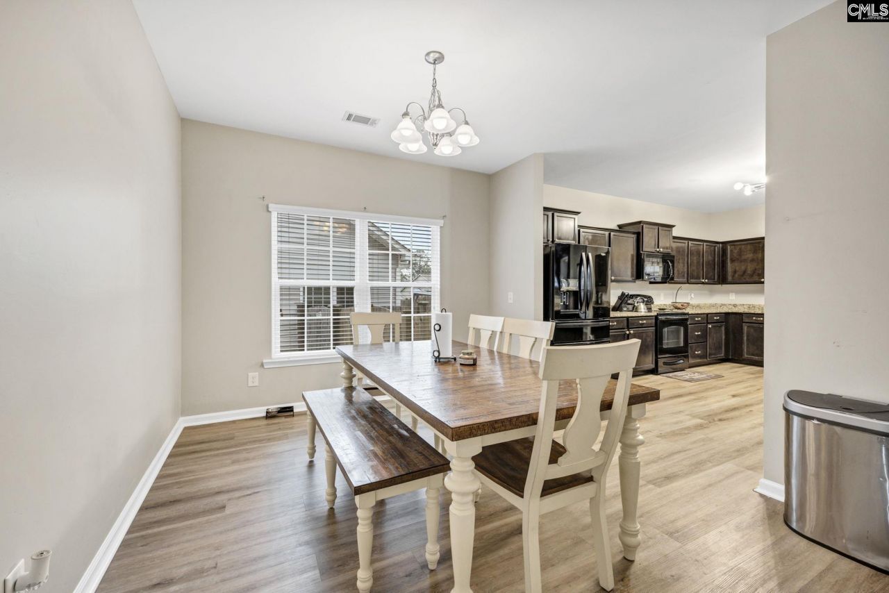 461 Edenhall Drive Photo 7