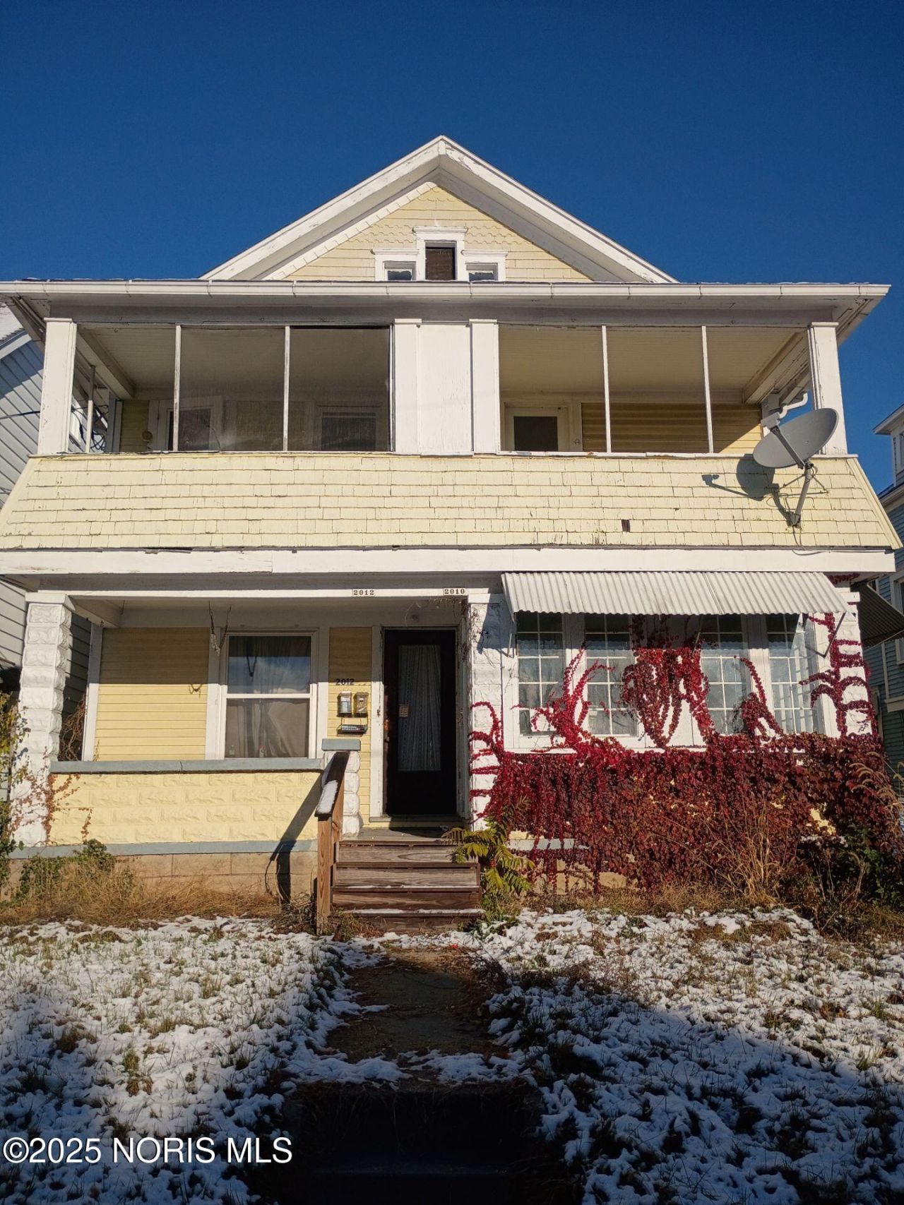 2010 Airport Highway, Toledo, OH 43609 Main Photo