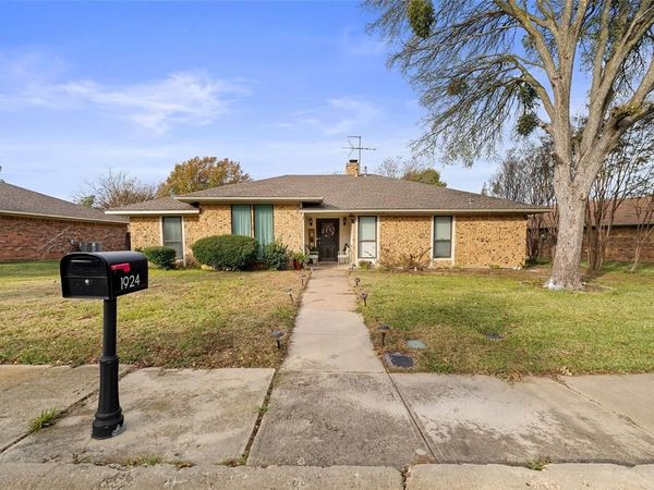 1924 Ruidoso Run, Lewisville, TX 75077