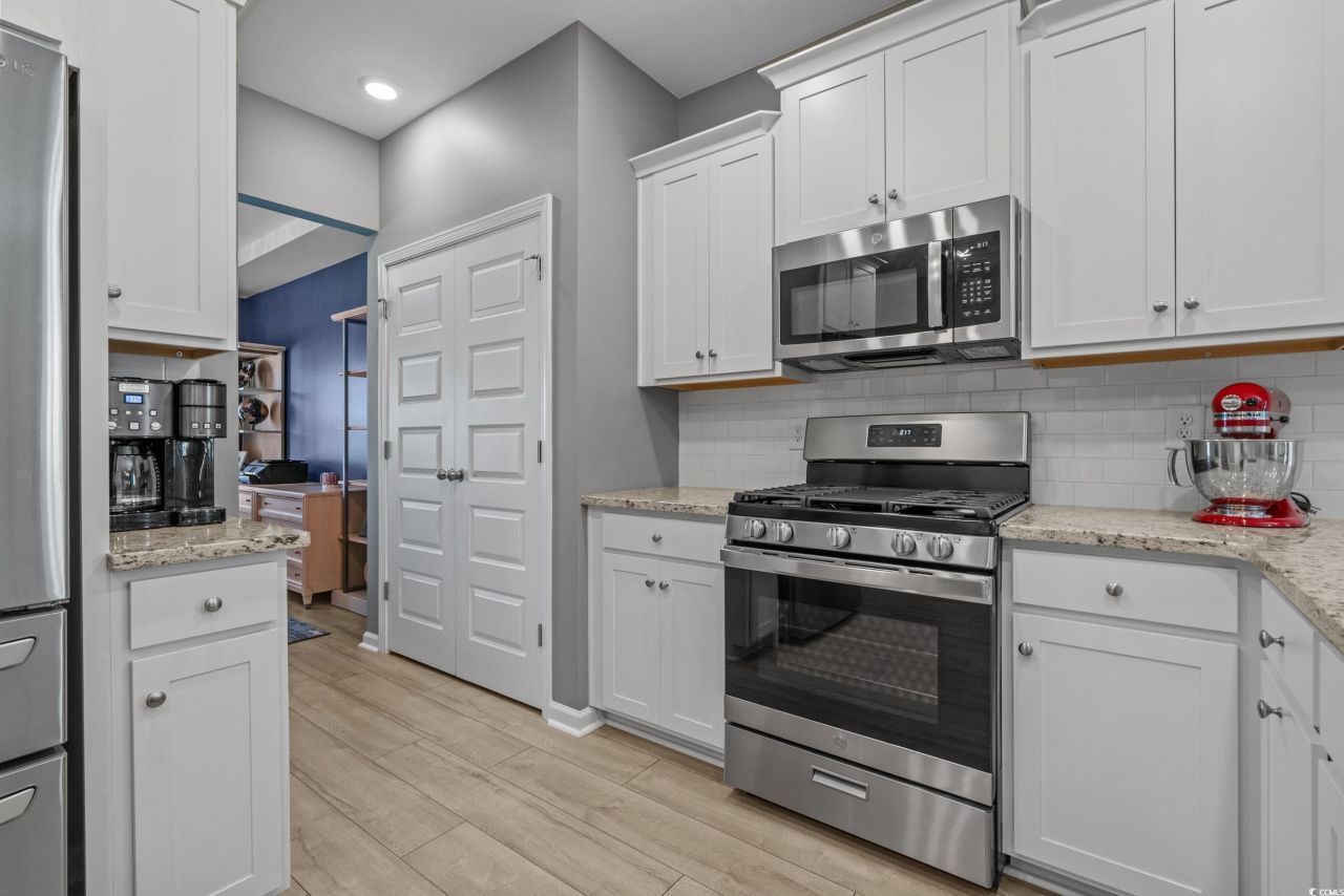 5575 Whitebark Dr. Photo 10