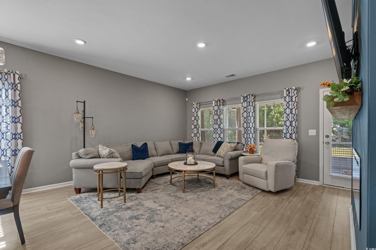 5575 Whitebark Dr. Photo 13