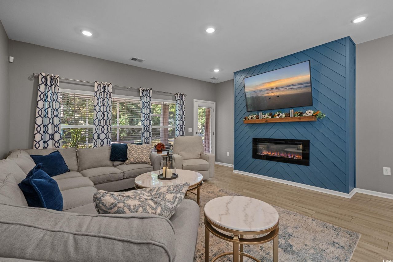 5575 Whitebark Dr. Photo 14