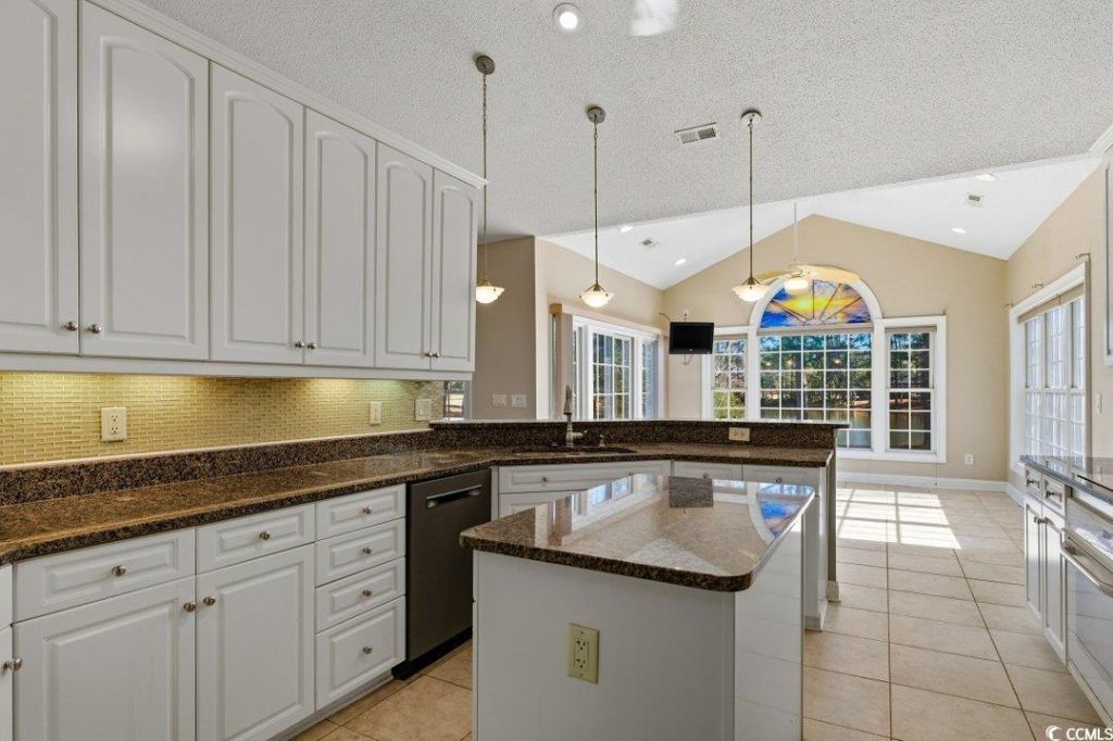 1131 Bear Lake Dr. Photo 15