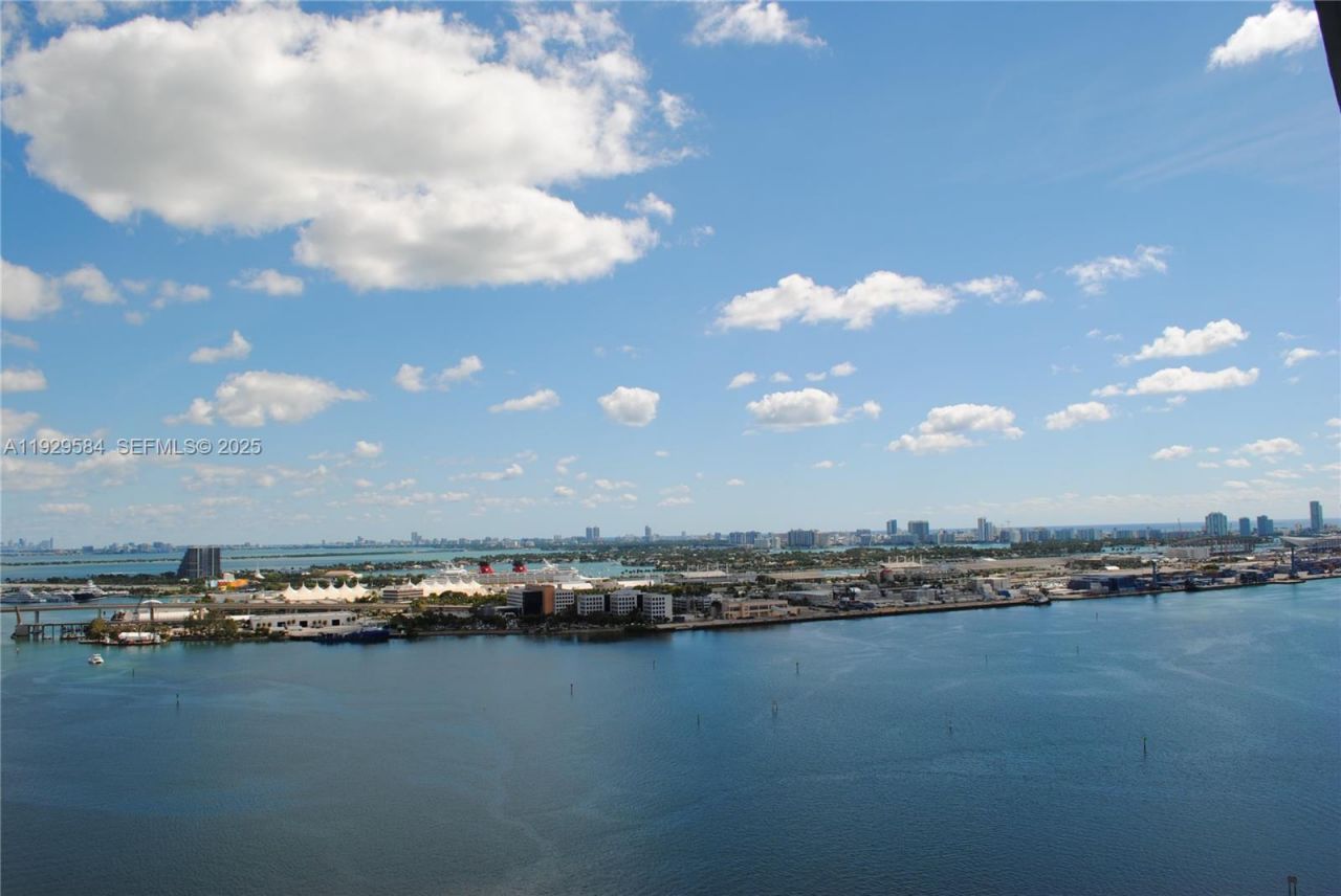 900 Brickell Key Blvd, Unit 1602, Miami, FL 33131 Photo