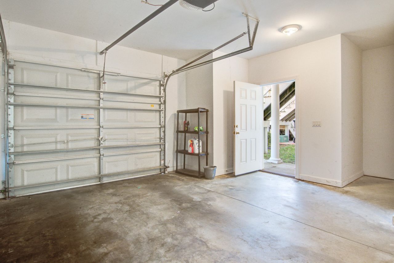 108 Hidden Palms Boulevard Photo 31