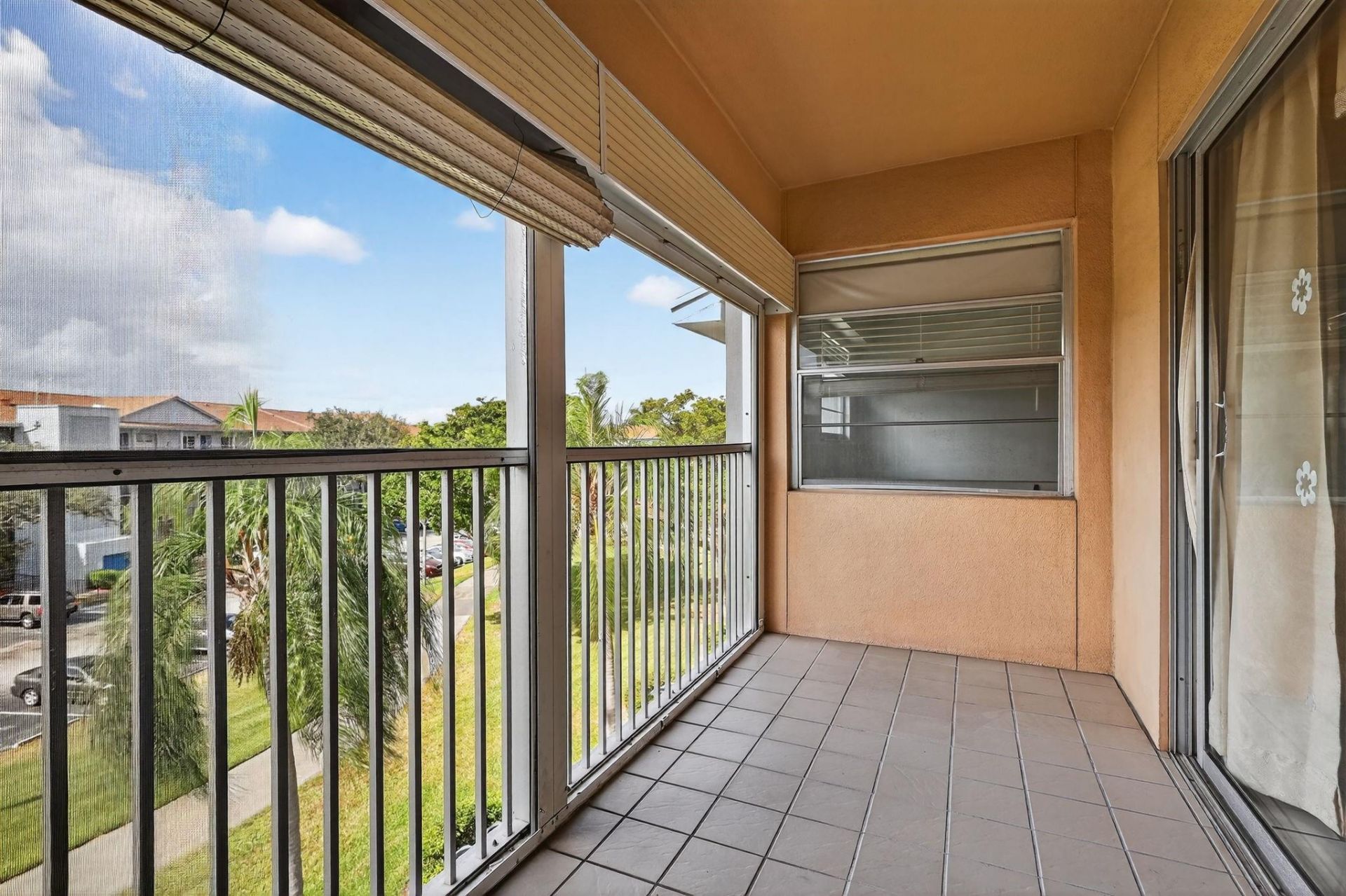 650 SW 124th Terrace, Unit 404 P, Pembroke Pines, FL 33027 Photo