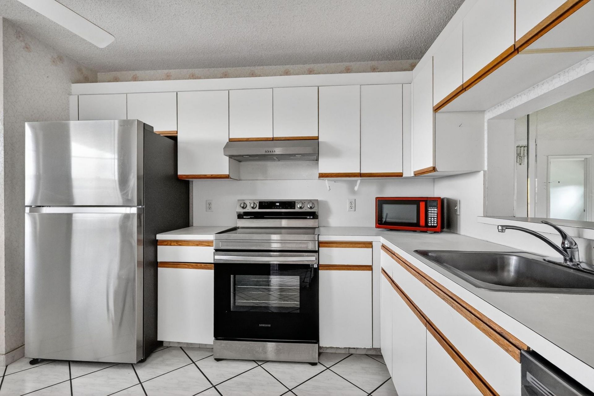 650 SW 124th Terrace, Unit 404 P, Pembroke Pines, FL 33027 Photo