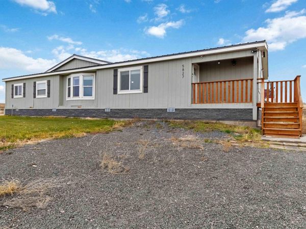 5827 E Little Basin Rd, King Hill, ID 83633