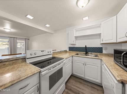 2555 Clear Acre Lane, Unit 16-1, Reno, NV 89512 Photo