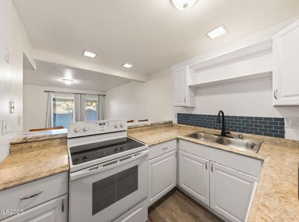 2555 Clear Acre Lane, Unit 16-1, Reno, NV 89512 Photo