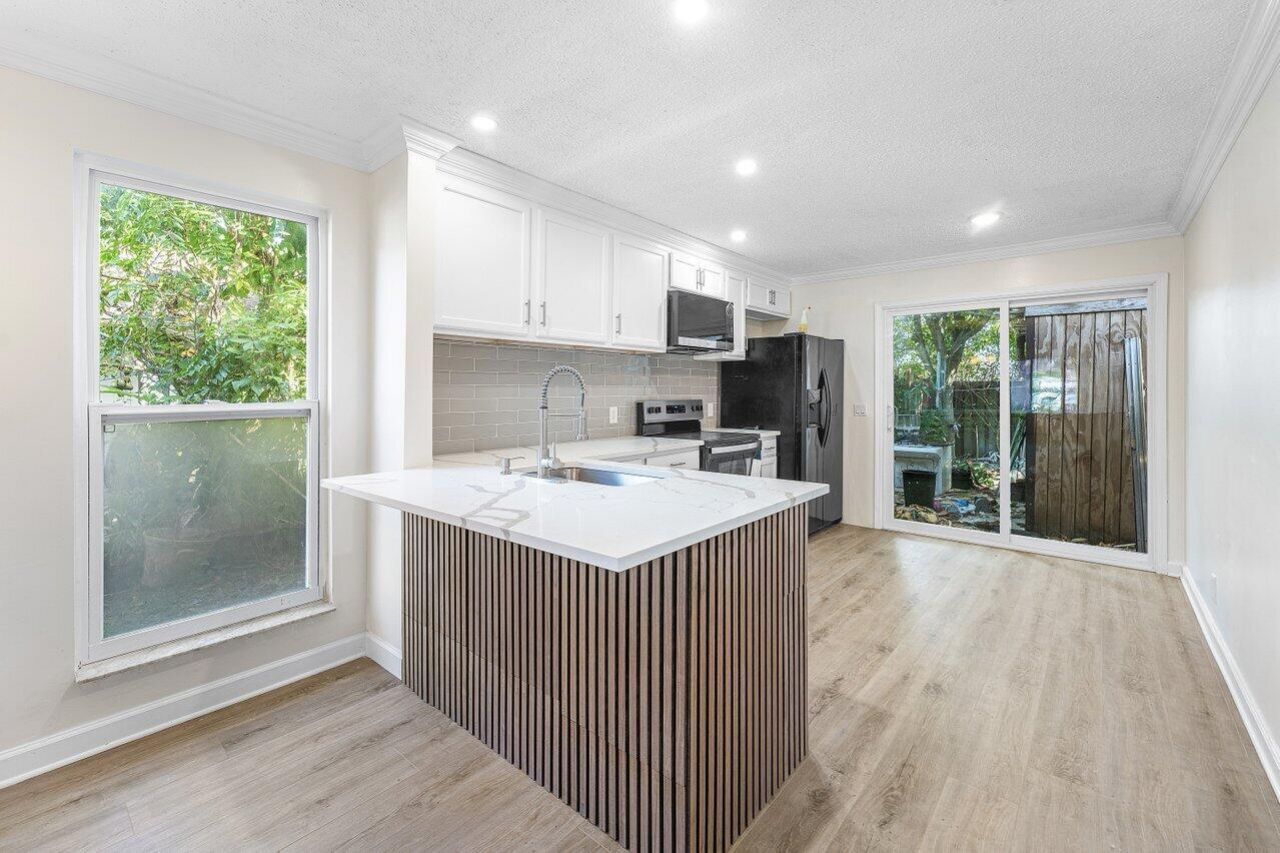 4627 Orleans Court, Unit A, West Palm Beach, FL 33415 Photo