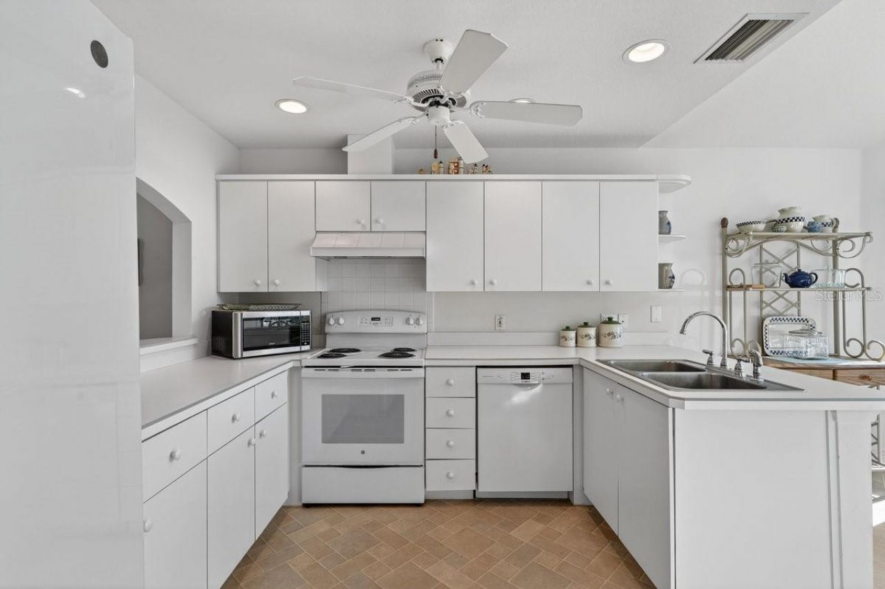 670 Wellesley Court, New Smyrna Beach, FL 32168 Photo