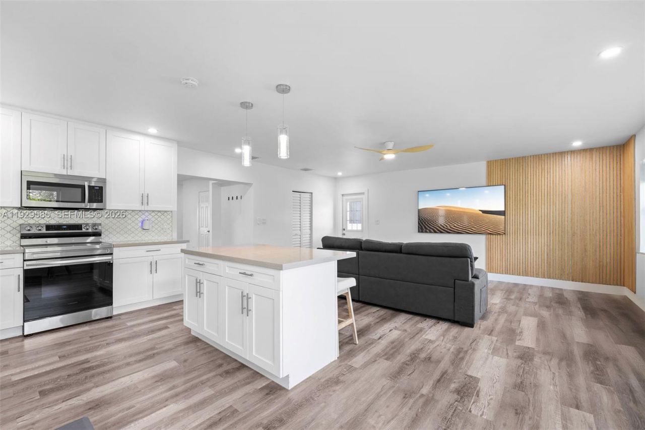 10111 Jamaica Dr, Cutler Bay, FL 33189 Photo