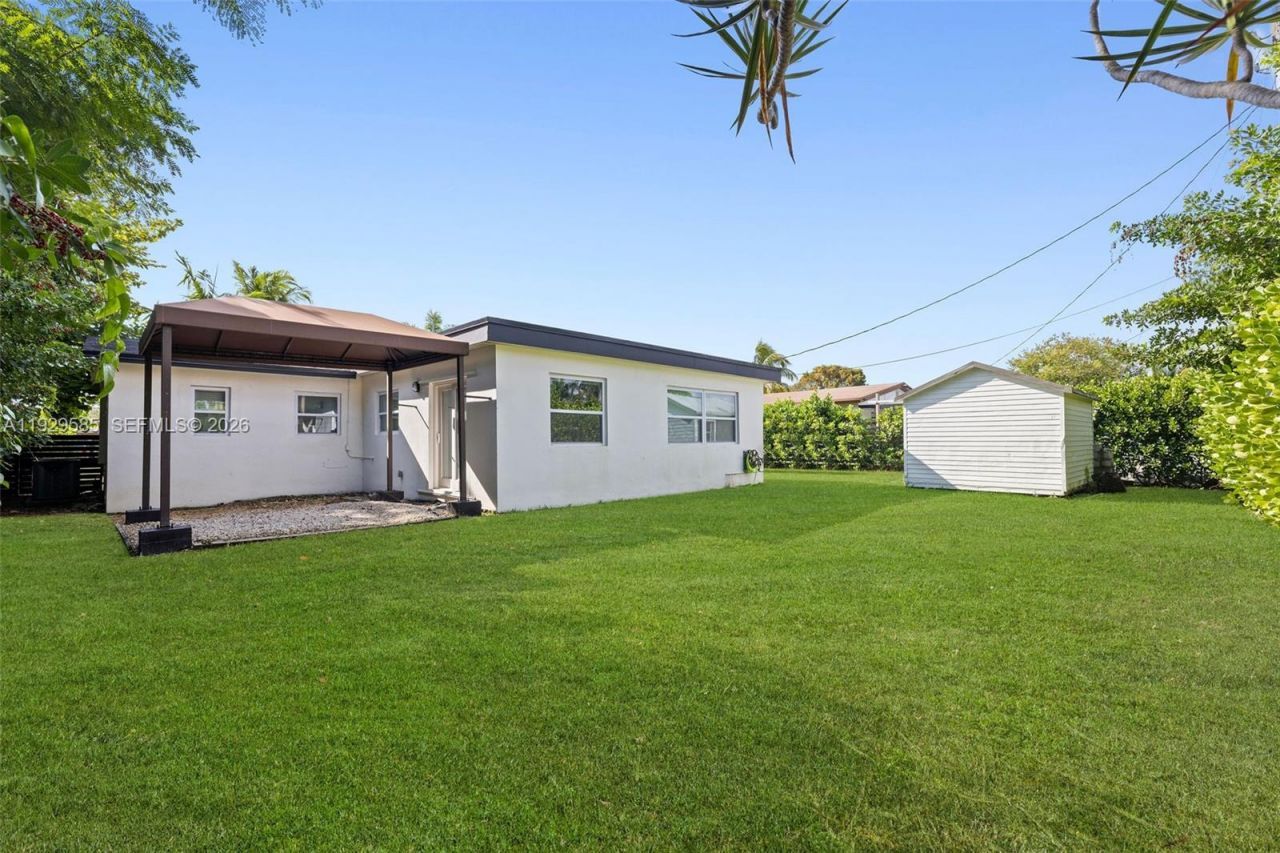 10111 Jamaica Dr, Cutler Bay, FL 33189 Photo