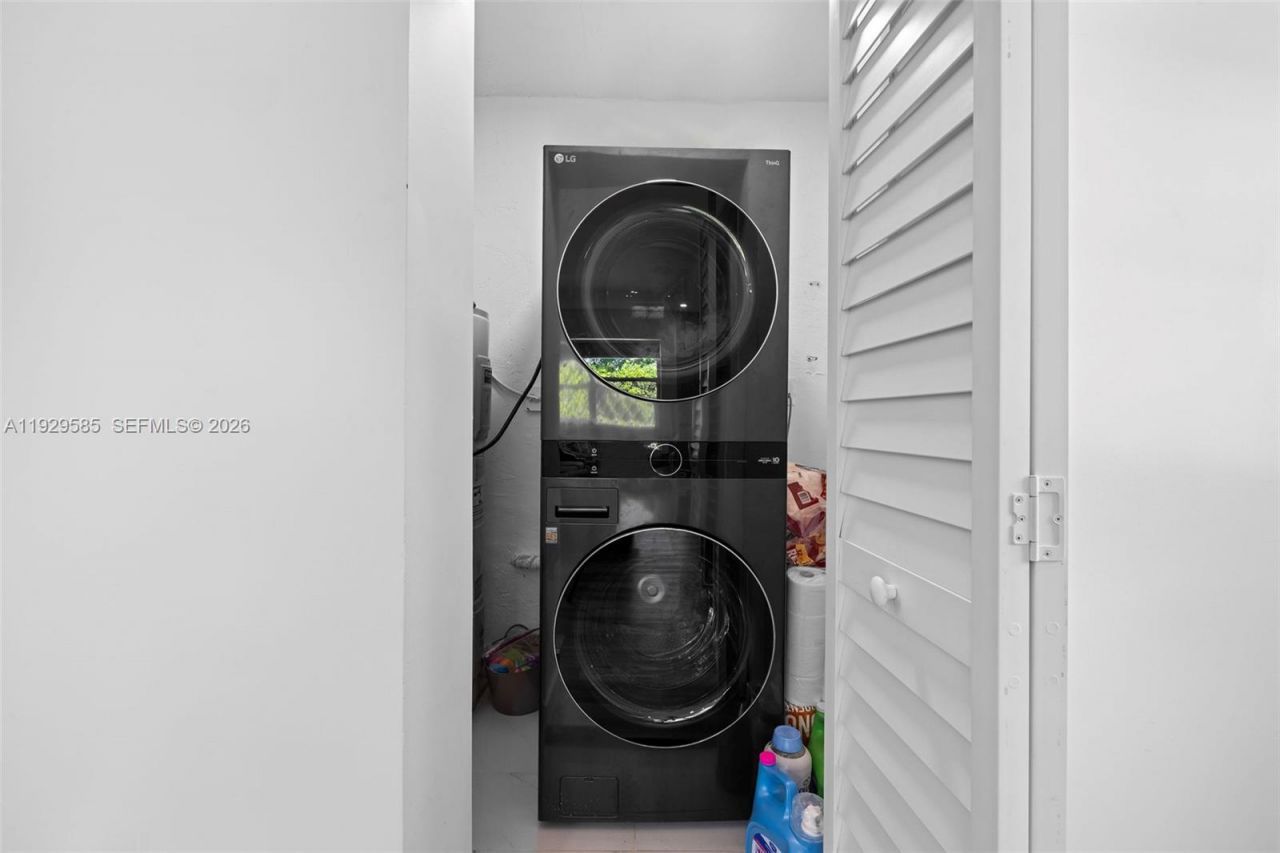 10111 Jamaica Dr, Cutler Bay, FL 33189 Photo