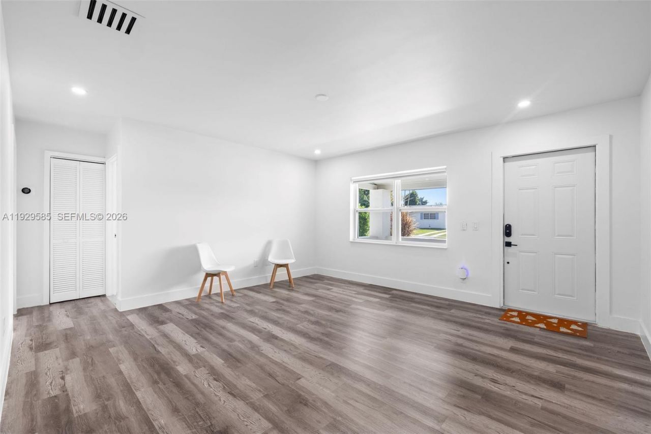 10111 Jamaica Dr, Cutler Bay, FL 33189 Photo