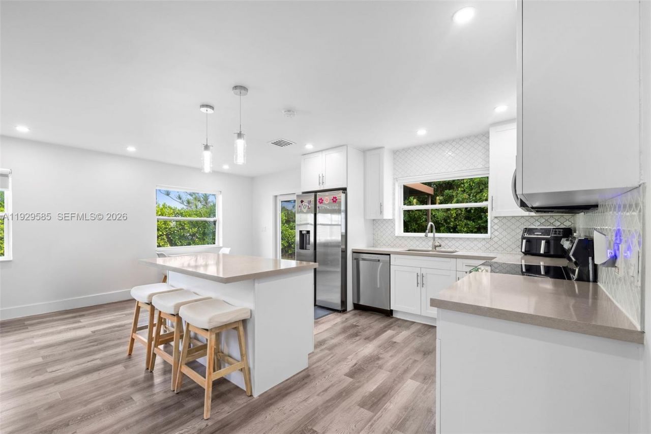 10111 Jamaica Dr, Cutler Bay, FL 33189 Photo