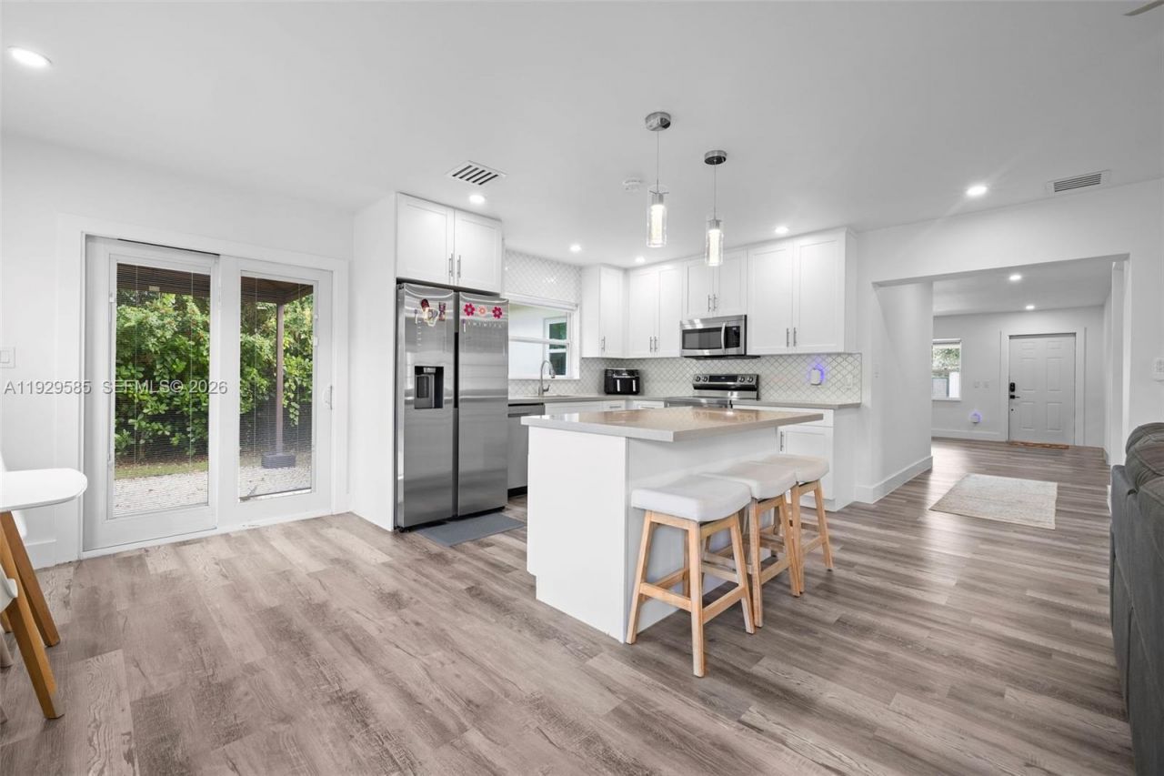 10111 Jamaica Dr, Cutler Bay, FL 33189 Photo