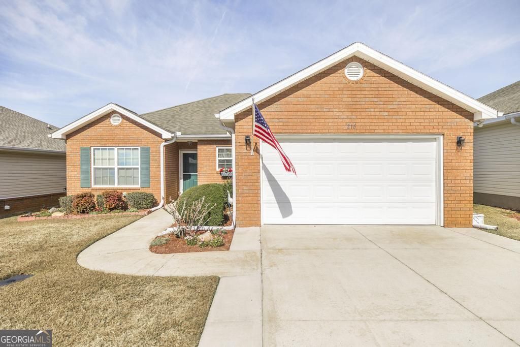 216 S Houston Springs Boulevard, Perry, GA 31069 Main Photo