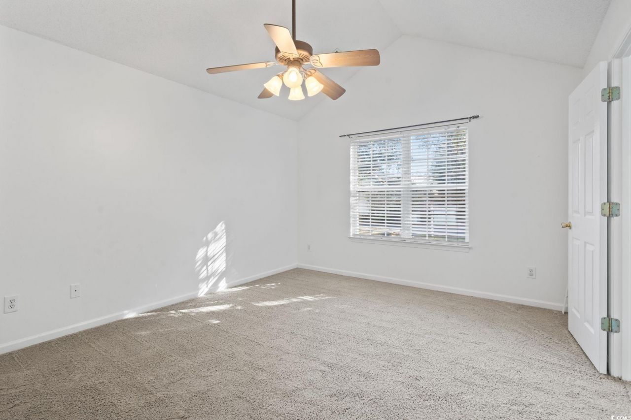 195 Pembroke Ln. Photo 19