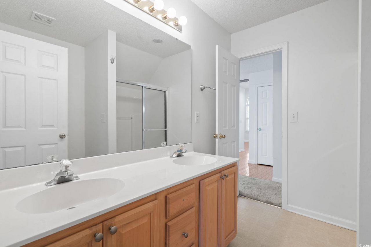 195 Pembroke Ln. Photo 21