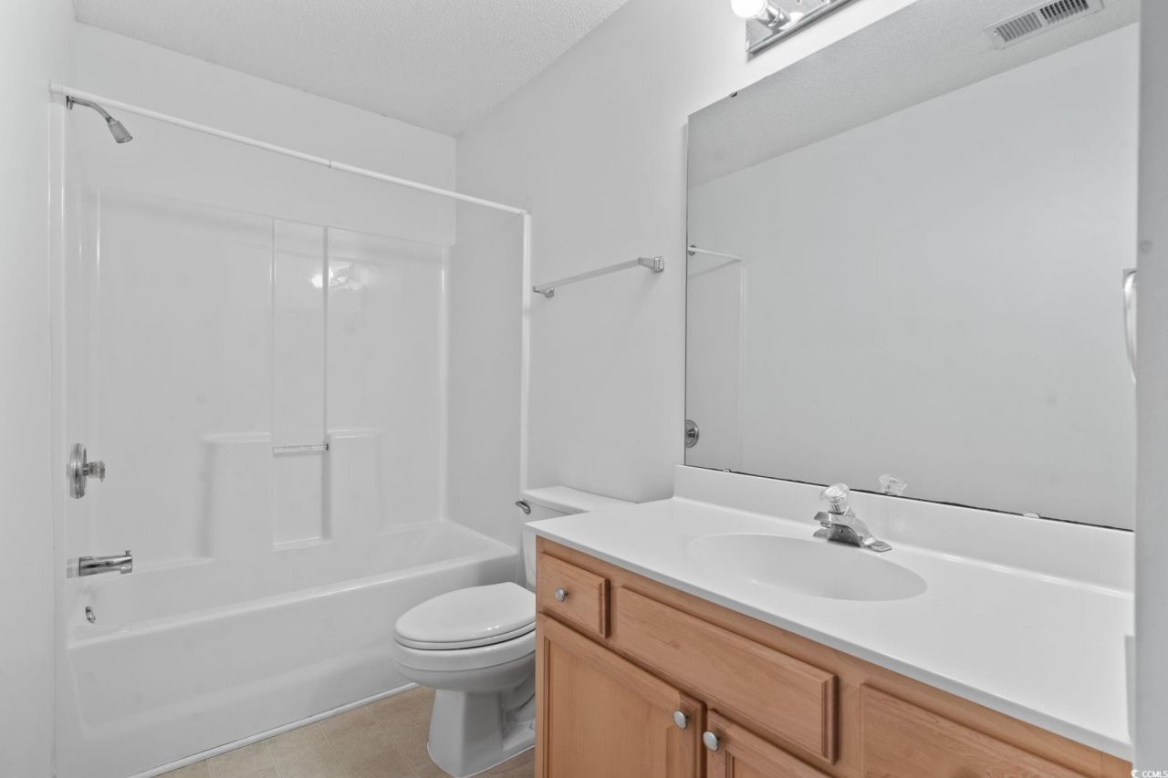 195 Pembroke Ln. Photo 23