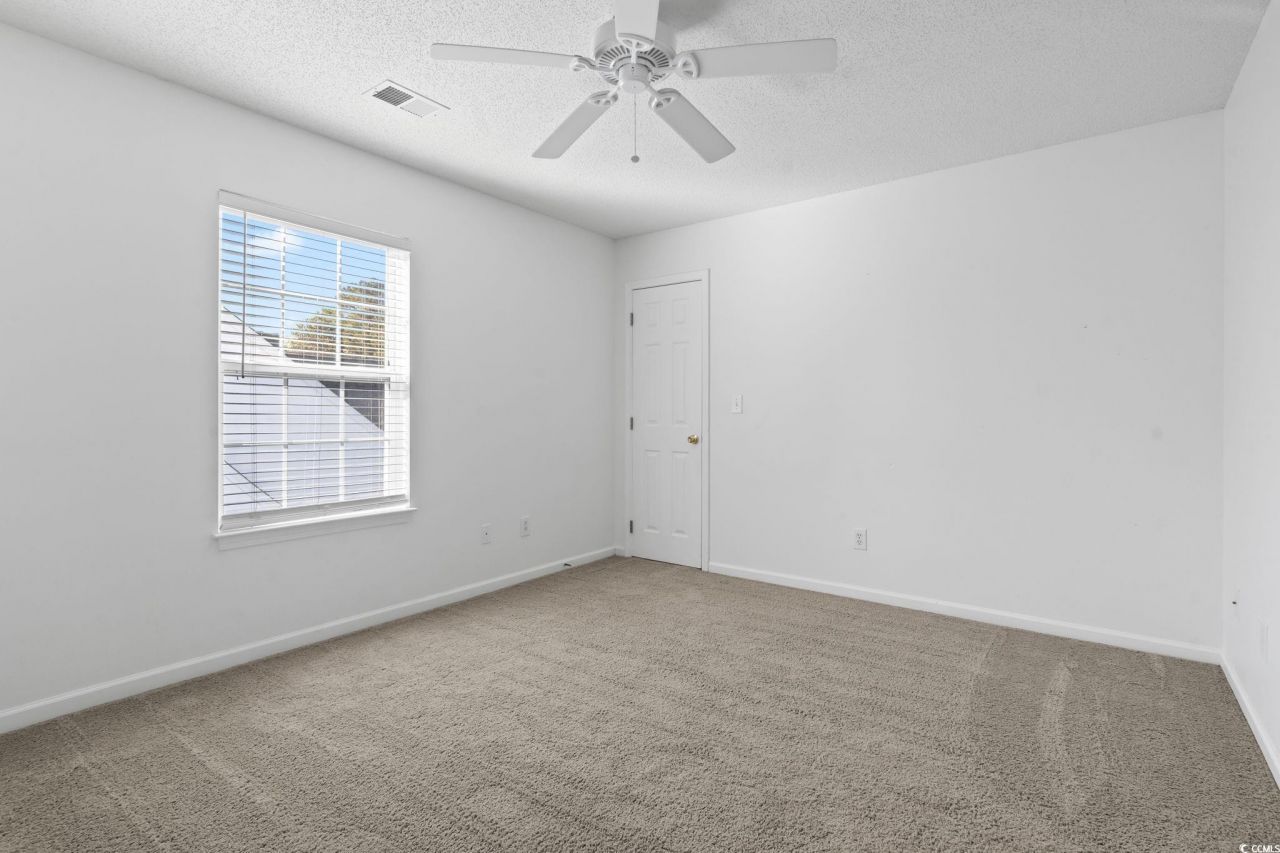 195 Pembroke Ln. Photo 29