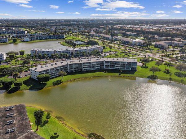 3089 Cornwall, Unit E, Boca Raton, FL 33434