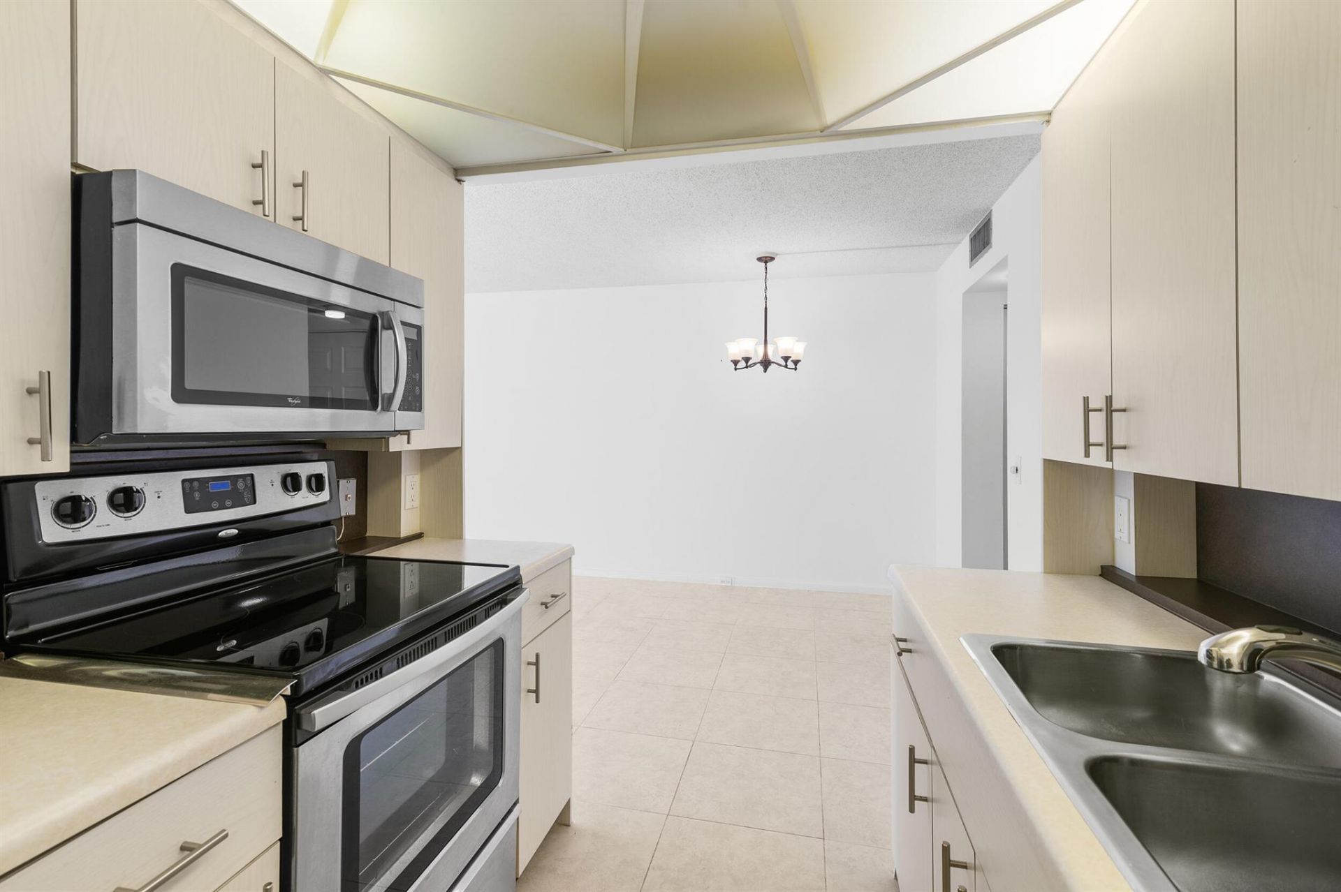 3089 Cornwall, Unit E, Boca Raton, FL 33434 Photo