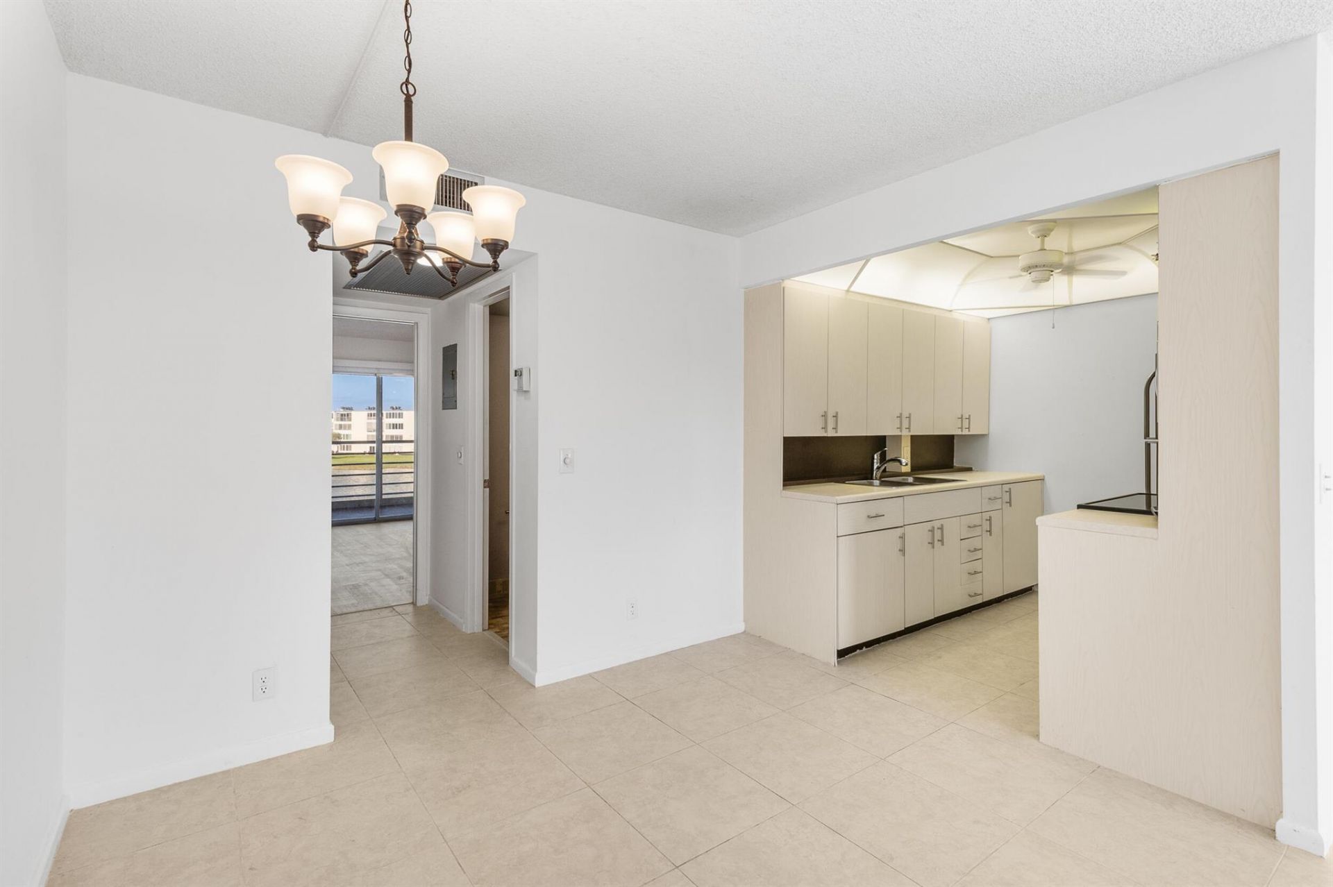 3089 Cornwall, Unit E, Boca Raton, FL 33434 Photo