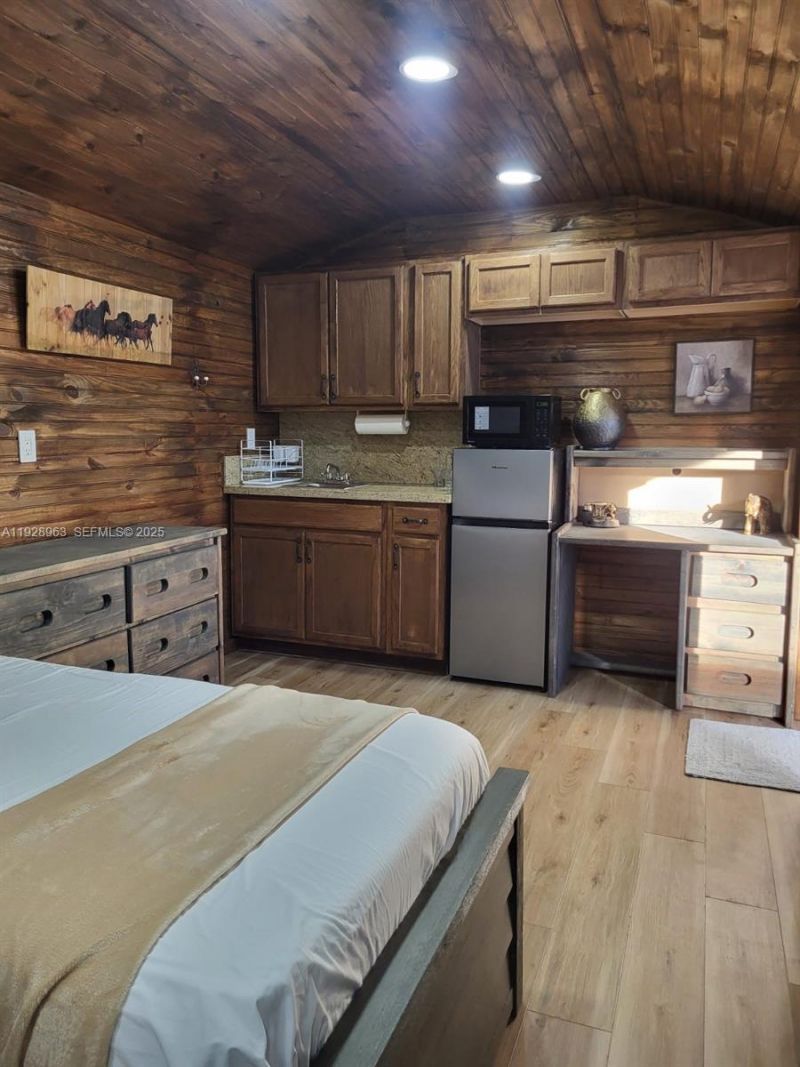 2137 NW 97th St, Unit 2137, Miami, FL 33147 Photo