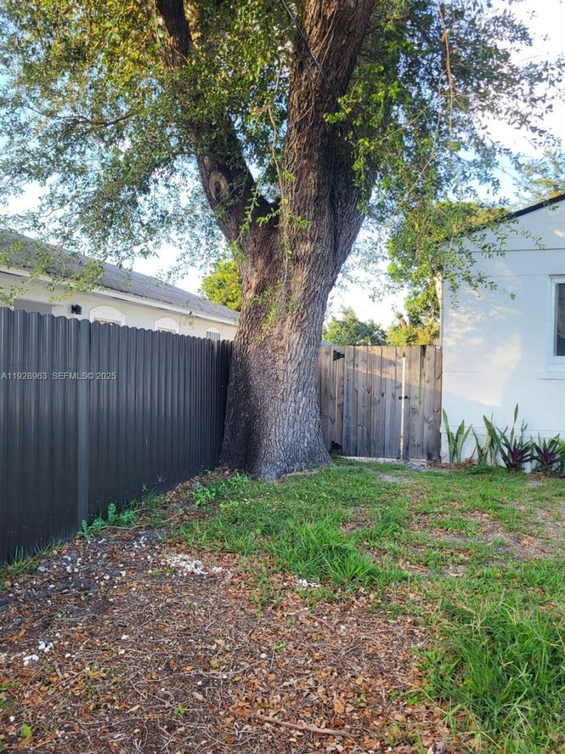 2137 NW 97th St, Unit 2137, Miami, FL 33147 Photo