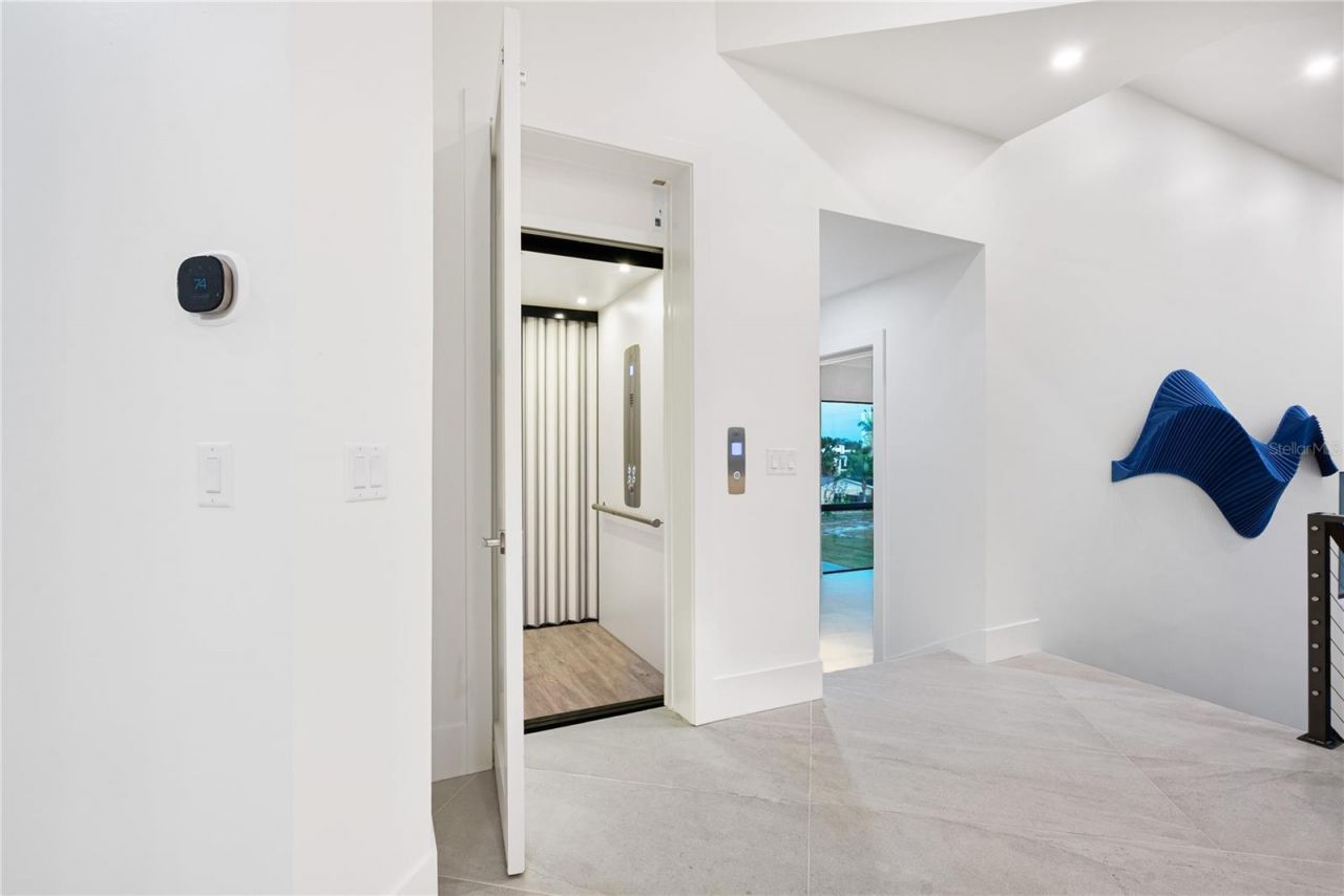 519 Rountree Drive, Longboat Key, FL 34228 Photo