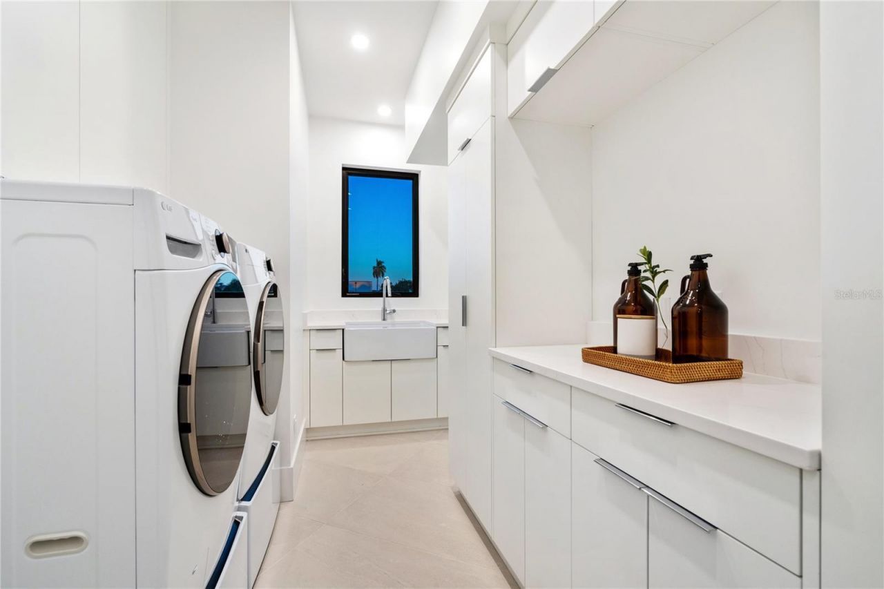 519 Rountree Drive, Longboat Key, FL 34228 Photo