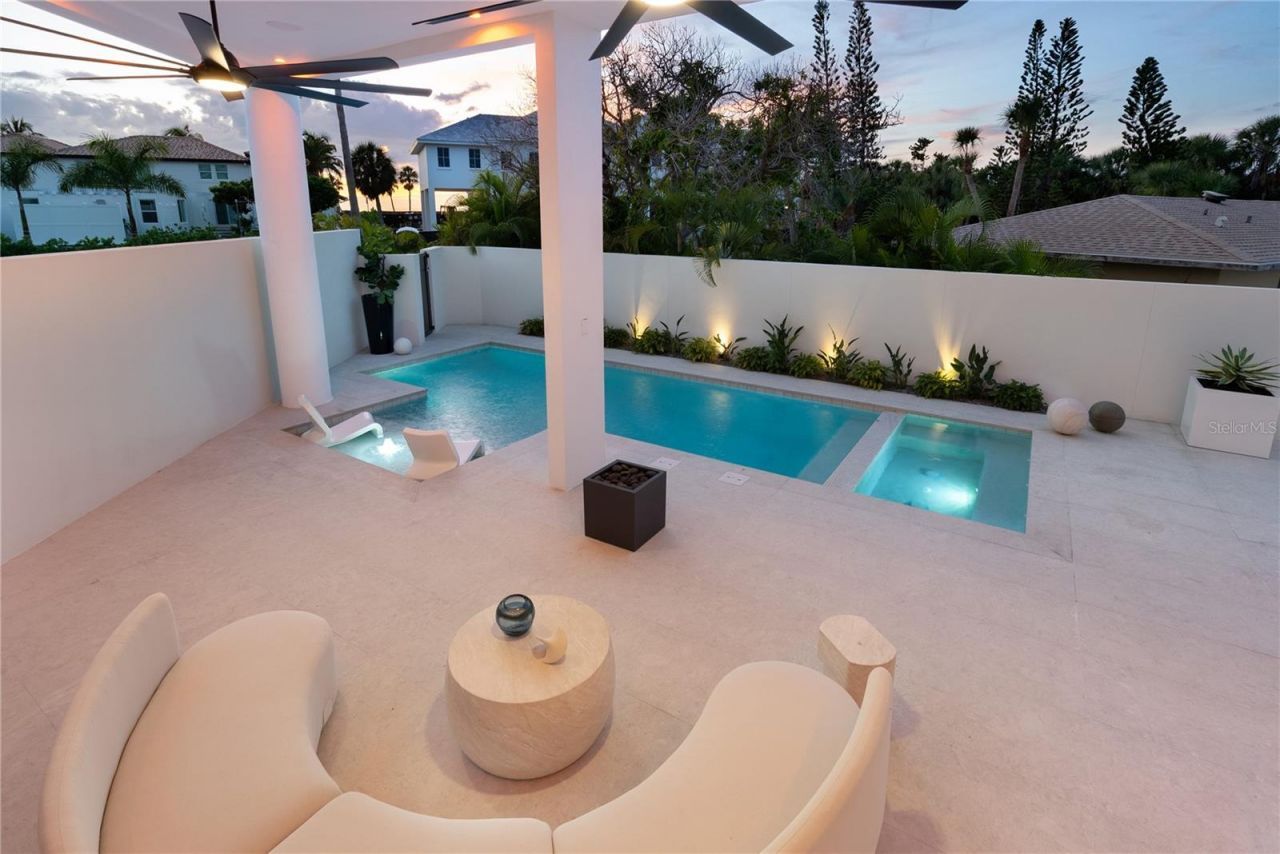 519 Rountree Drive, Longboat Key, FL 34228 Photo