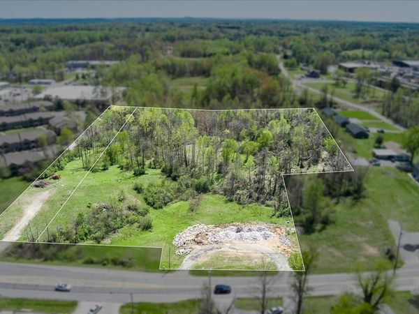 1588 Broad St, Cookeville, TN 38506