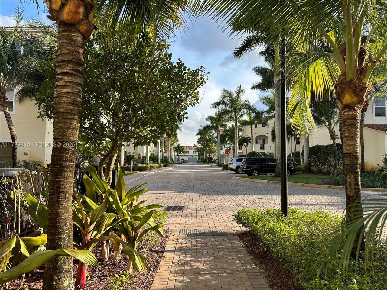 12463 NW 17th Ct, Pembroke Pines, FL 33028 Photo