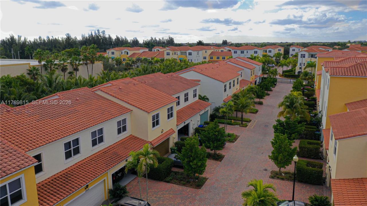 12463 NW 17th Ct, Pembroke Pines, FL 33028 Photo