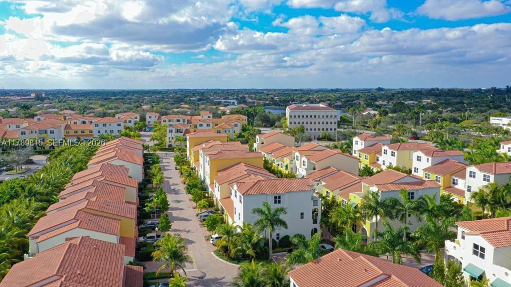 12463 NW 17th Ct, Pembroke Pines, FL 33028 Photo