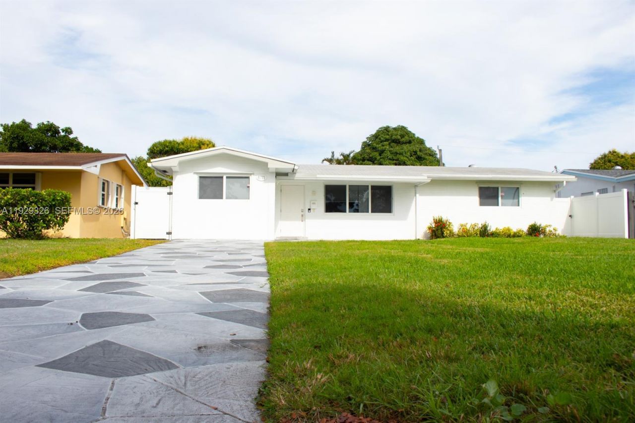 8781 Johnson St, Pembroke Pines, FL 33024 Photo