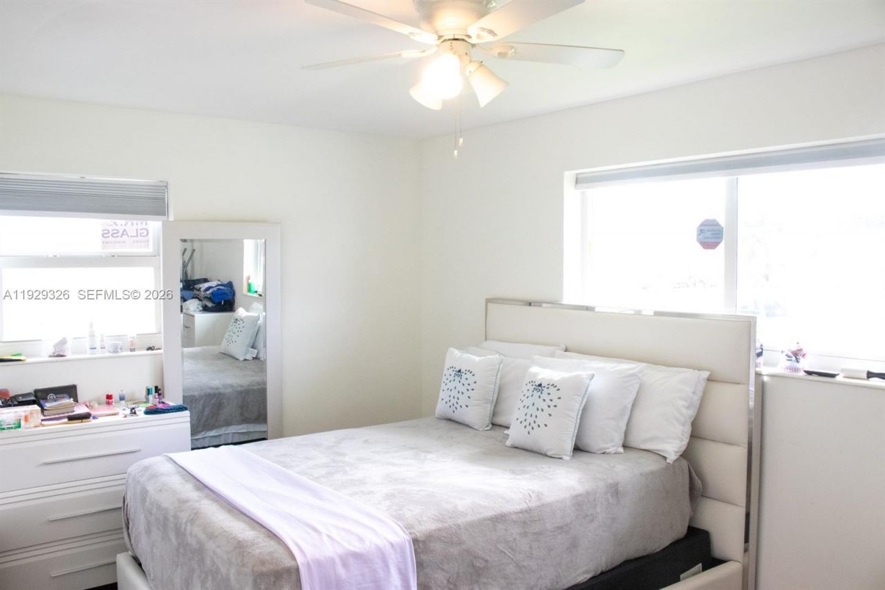 8781 Johnson St, Pembroke Pines, FL 33024 Photo