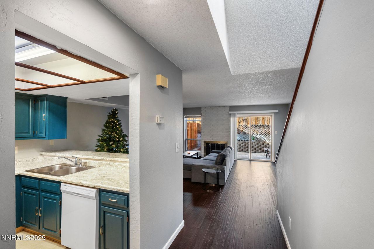 4233 Baker Lane, Reno, NV 89509 Photo