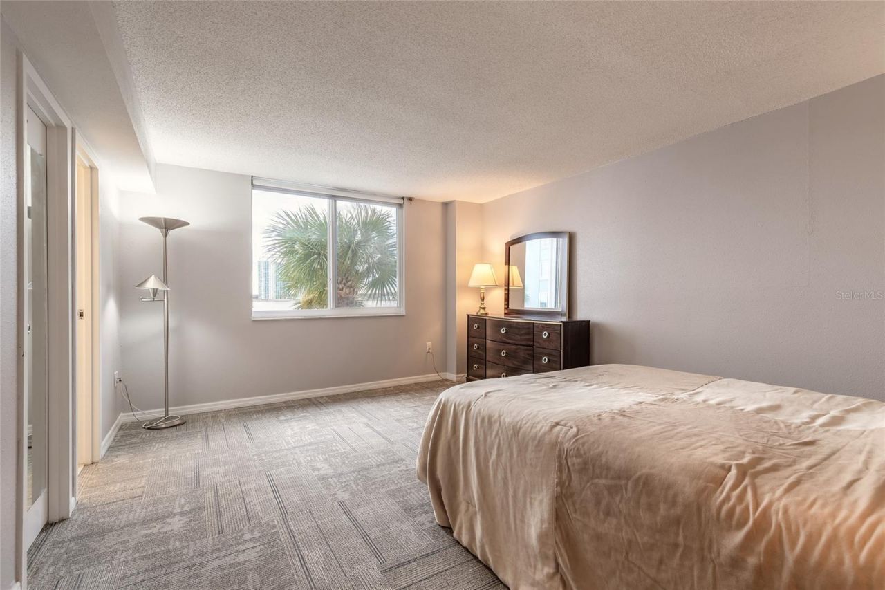 935 N Halifax Avenue, Unit 106, Daytona Beach, FL 32118 Photo