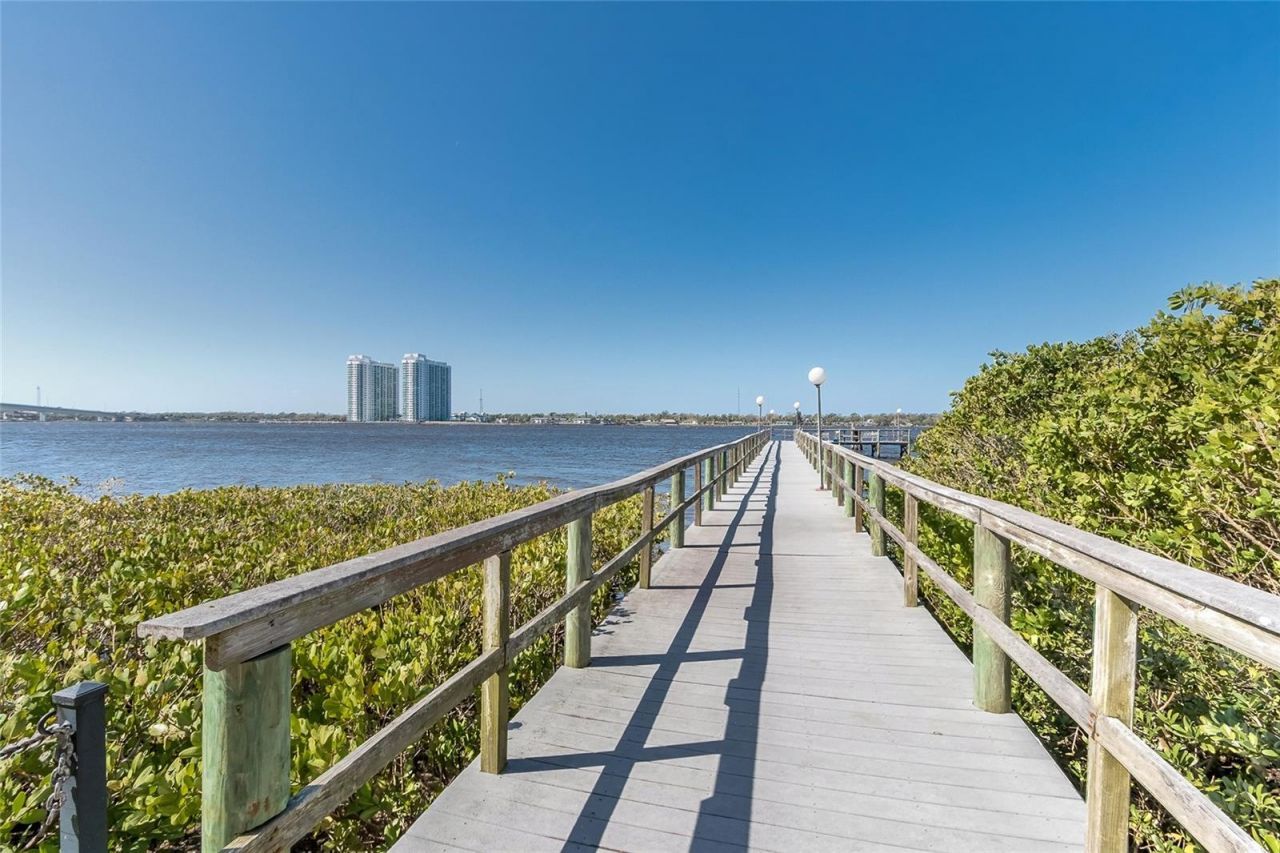 935 N Halifax Avenue, Unit 106, Daytona Beach, FL 32118 Photo