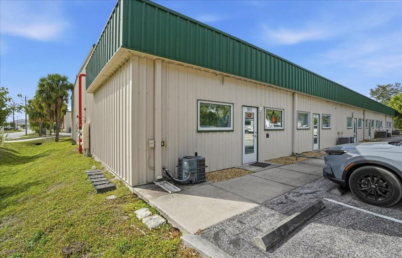 6612 26th Court E, Sarasota, FL 34243 Photo